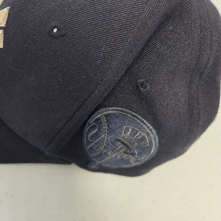 [BUNJANG] New Era Yankees Navy Baseball Cap / 뉴에라 양키스 네이비 볼캡 모자 팝니다