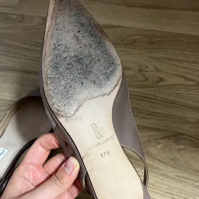 [SOLD OUT] 식스앤어하프 슬링백 펌프스 gia 마룬컬러 245
