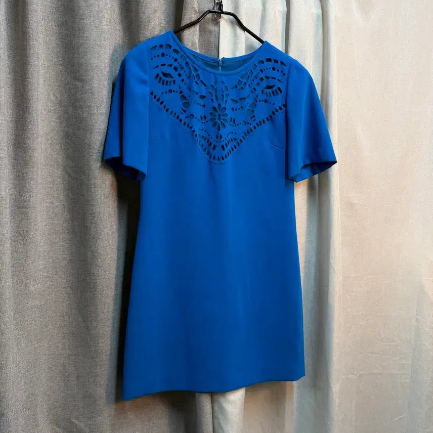 [BUNJANG] SISLEY Blue Laser Punching Mini Dress / [55] SISLEY 시슬리 블루 레이저 펀칭 미니 원피스