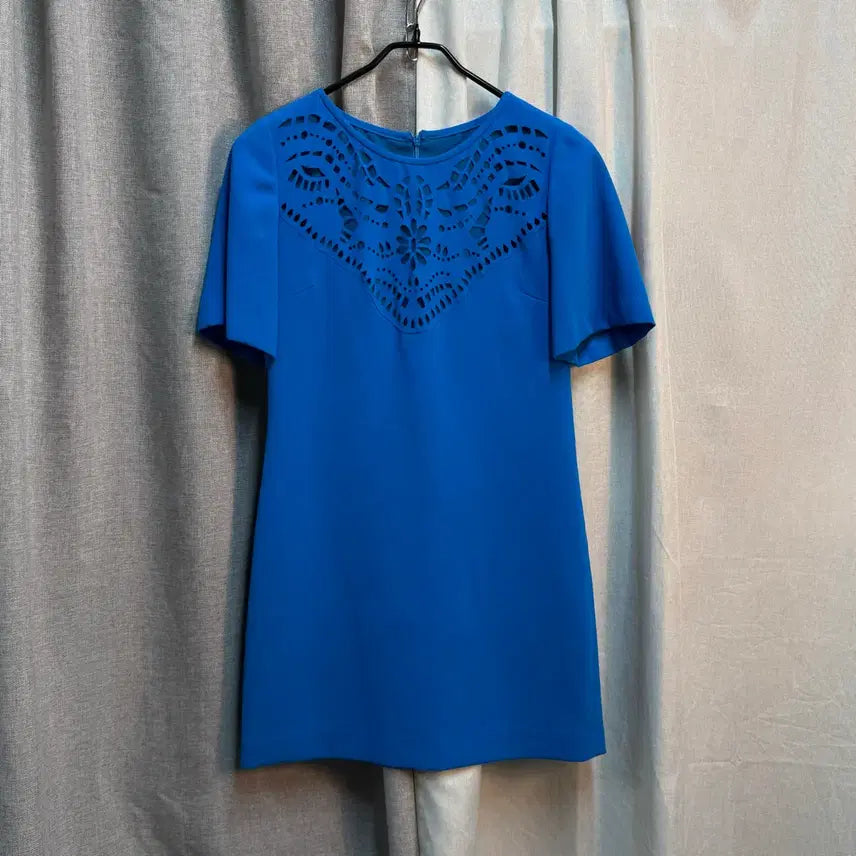 [BUNJANG] SISLEY Blue Laser Punching Mini Dress / [55] SISLEY 시슬리 블루 레이저 펀칭 미니 원피스