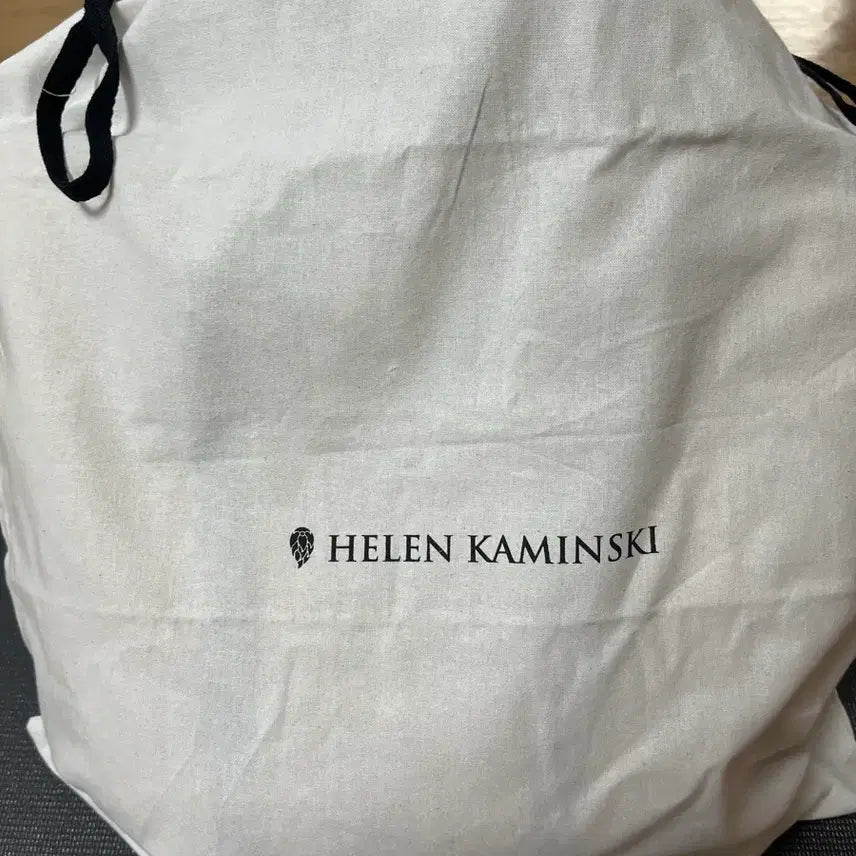 [BUNJANG] Helen Kaminski Raffia Shoulder Bag / 헬렌카민스키 라탄백