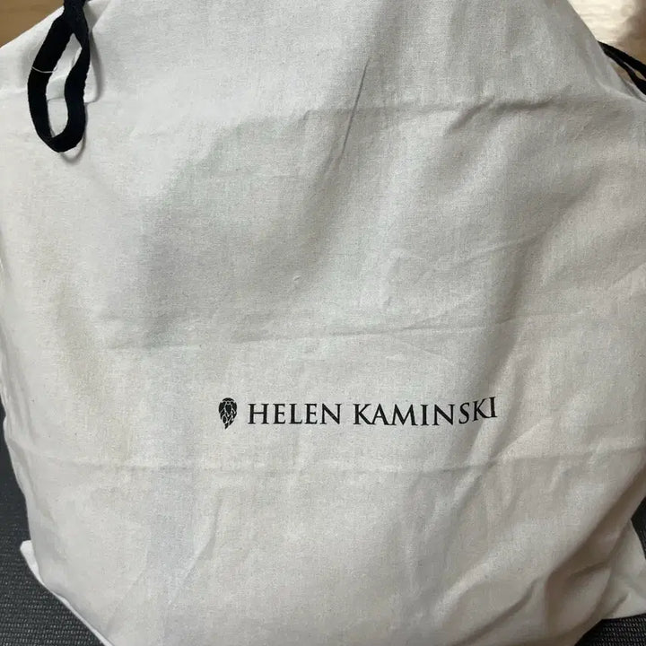 [BUNJANG] Helen Kaminski Raffia Shoulder Bag / 헬렌카민스키 라탄백