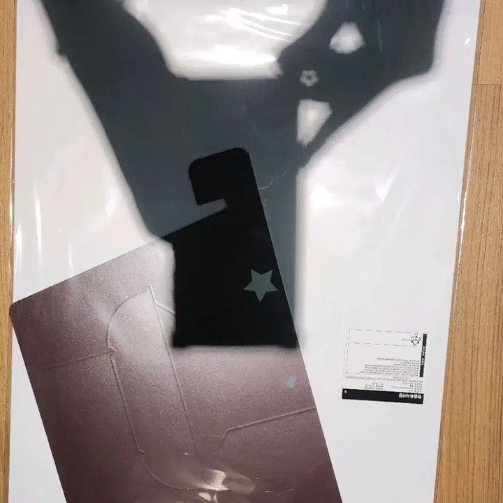[BUNJANG] Monster Hunter Wilds B Prize Poster / 몬스터헌터 와일즈 B상 포스터(스탠딩가능)