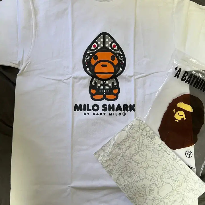 [BUNJANG] BAPE Baby Milo Shark Hoodie White Black XL / (XL) 베이프 베이비 마일로 샤크 화이트 블랙 새상품