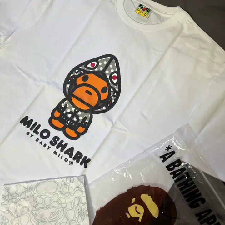 [BUNJANG] BAPE Baby Milo Shark Hoodie White Black XL / (XL) 베이프 베이비 마일로 샤크 화이트 블랙 새상품