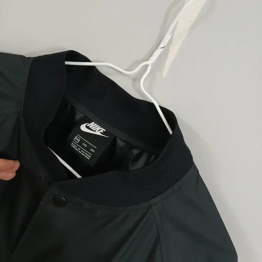 [BUNJANG] Nike Single-Layer Bomber Jacket / 나이키 한겹 봄버쟈켓 정품 실측105