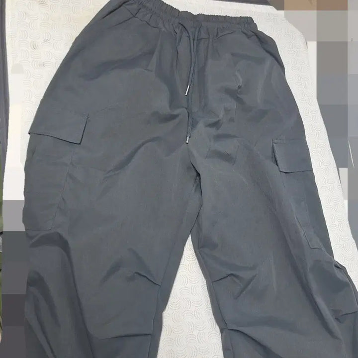 [BUNJANG] Gray Windbreaker Pants / 회색 바람막이 바지/헌옷처분