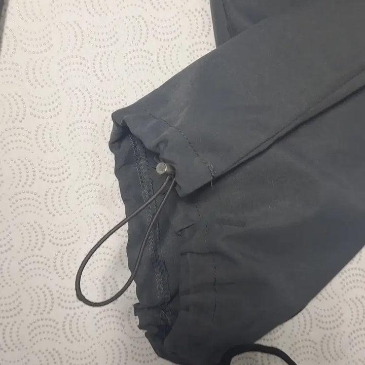 [BUNJANG] Gray Windbreaker Pants / 회색 바람막이 바지/헌옷처분