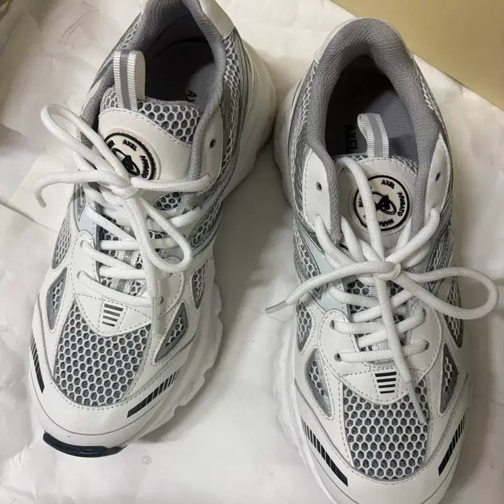 [BUNJANG] Axel Arigato Marathon Runner Sneakers EU37 / 악셀 아리카토 마라톤 러너 스니커즈 93036  / EU37 (240)