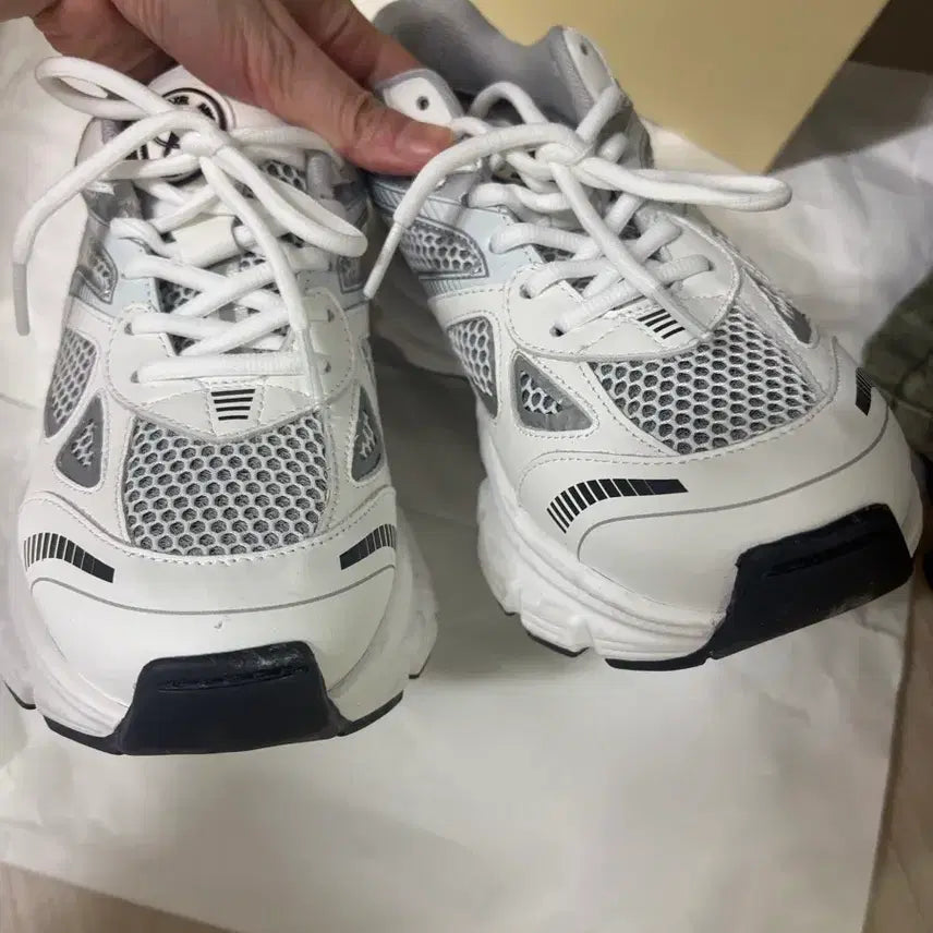 [BUNJANG] Axel Arigato Marathon Runner Sneakers EU37 / 악셀 아리카토 마라톤 러너 스니커즈 93036  / EU37 (240)