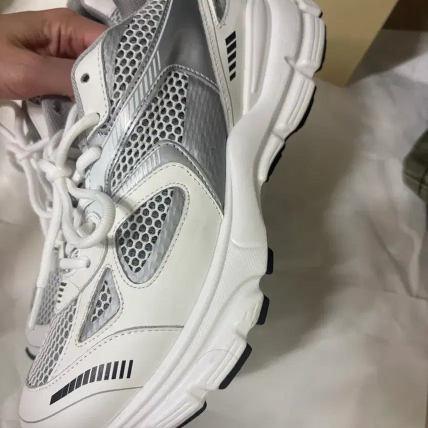 [BUNJANG] Axel Arigato Marathon Runner Sneakers EU37 / 악셀 아리카토 마라톤 러너 스니커즈 93036  / EU37 (240)