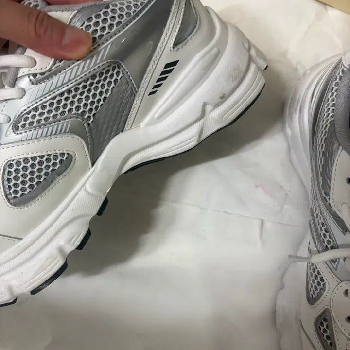 [BUNJANG] Axel Arigato Marathon Runner Sneakers EU37 / 악셀 아리카토 마라톤 러너 스니커즈 93036  / EU37 (240)