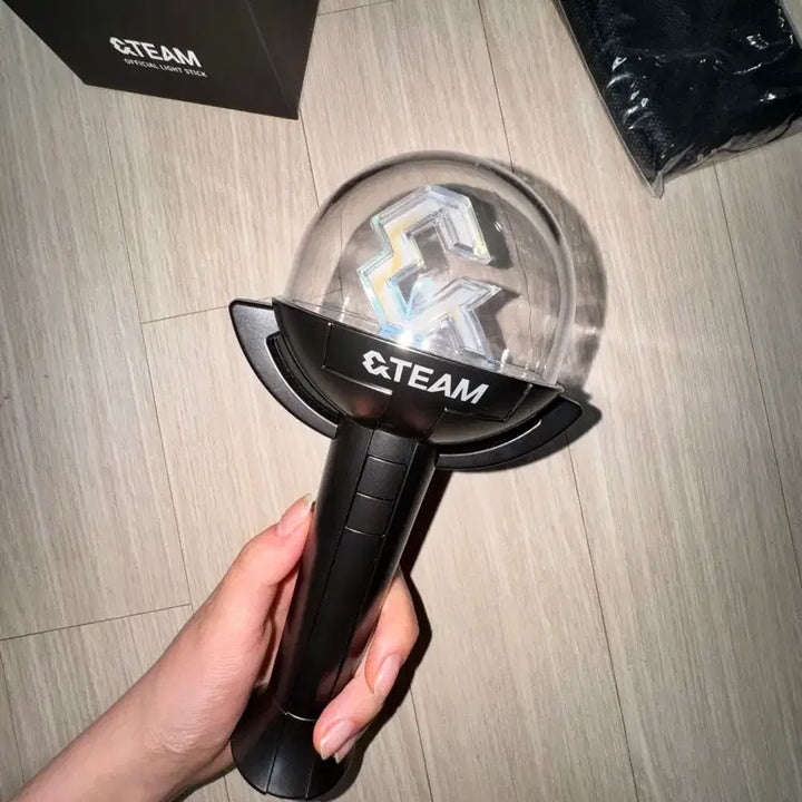 [SOLD OUT] 앤팀 응원봉 르네봉 팔아요