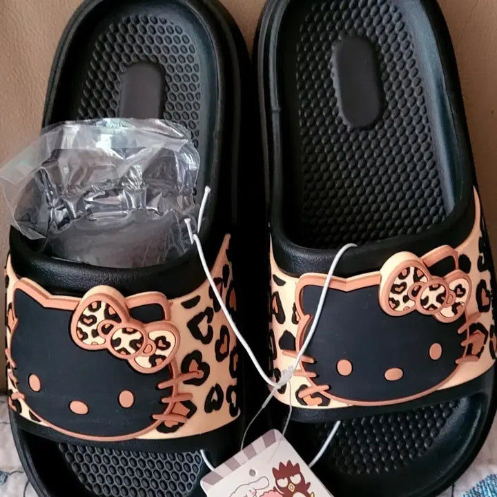 [BUNJANG] Hello Kitty Leopard Print 230mm Slippers / 헬로키티 정품 레오파드 230mm슬리퍼 블랙 새상품