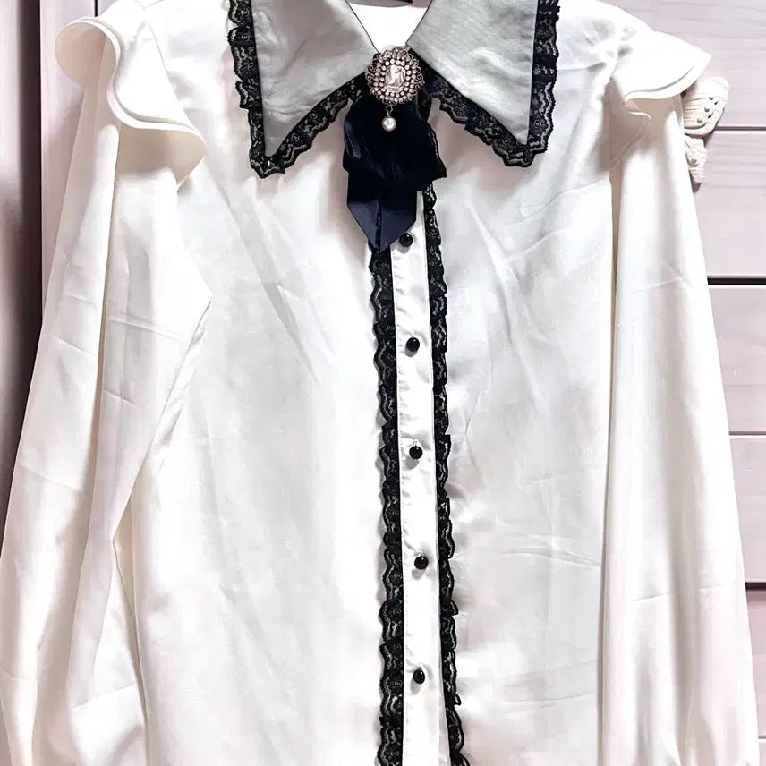 [SOLD OUT] ROJITA 레이스 러플 블라우스 흰색 긴팔 로지타 양산형 지뢰계 양지뢰
