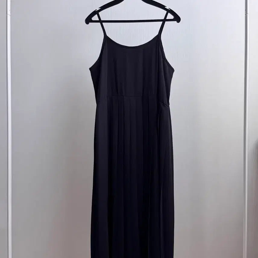 [BUNJANG] Black Pleated Bustier Long Dress / 블랙 플리츠 뷔스티에 롱 원피스