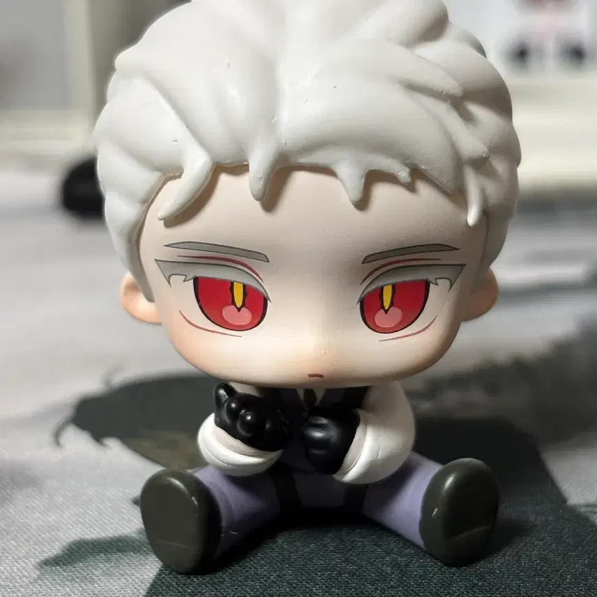 [BUNJANG] Ghost Story Office Lee Ja Heon All Sit Figure / 괴담출근 이자헌 모두앉아 피규어 판매