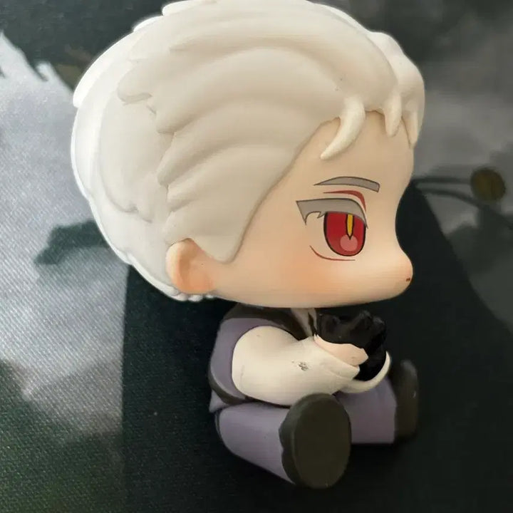 [BUNJANG] Ghost Story Office Lee Ja Heon All Sit Figure / 괴담출근 이자헌 모두앉아 피규어 판매