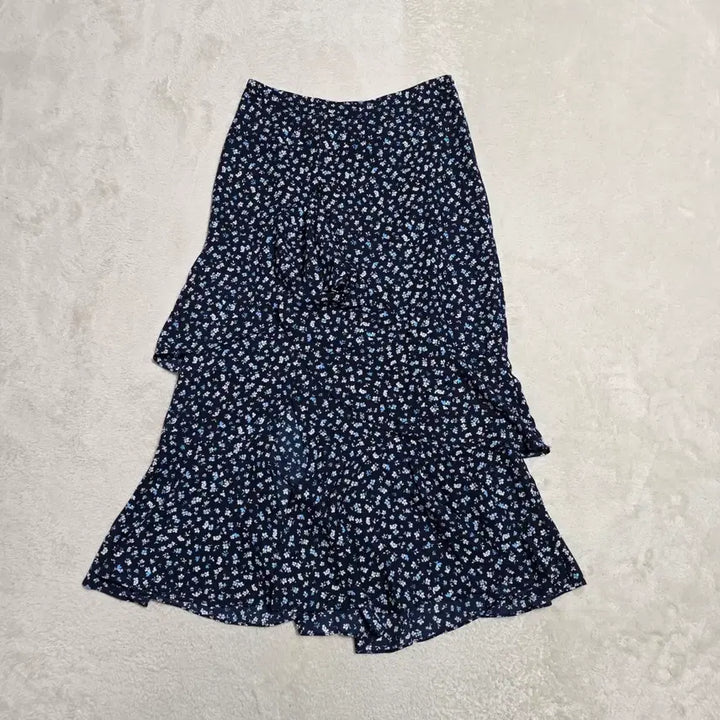 [BUNJANG] 8seconds Floral Ruffle Slit Skirt / (S)여성 에잇세컨즈 플로럴 러플 슬릿 스커트 봄여름