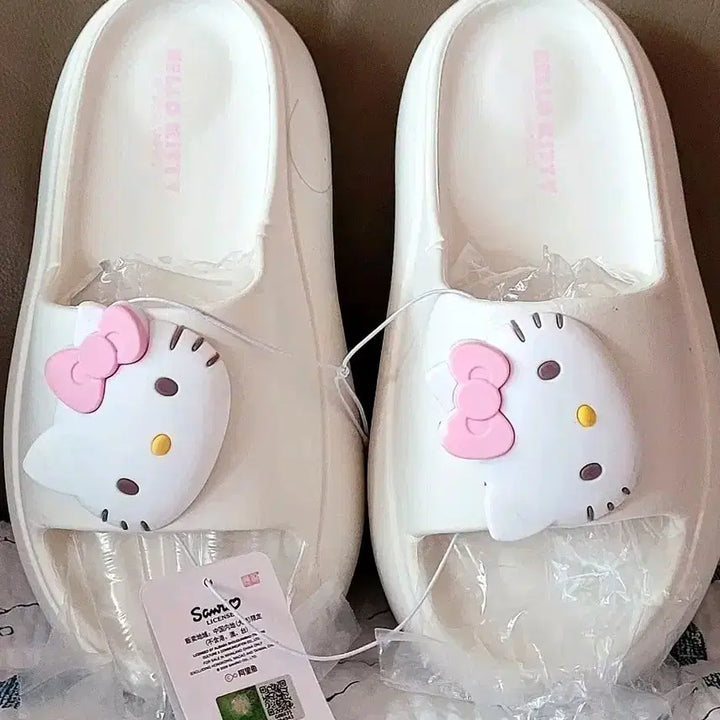 [BUNJANG] Sanrio Hello Kitty Ivory Slippers / 헬로키티 캐릭터 실내화 슬리퍼 아이보리