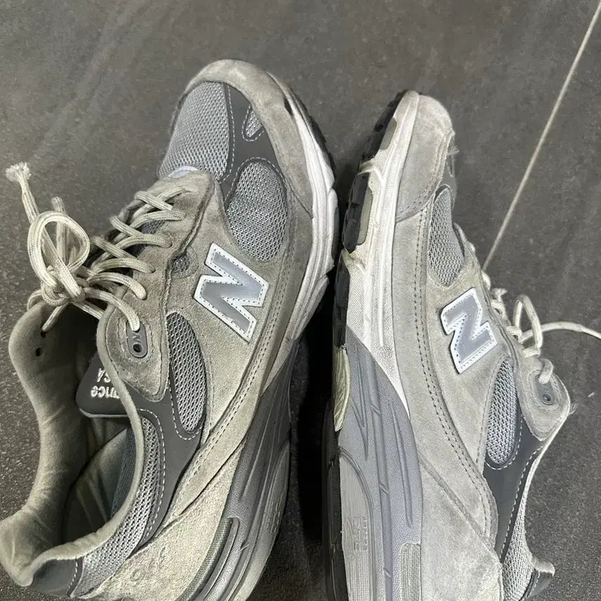 [BUNJANG] New Balance 993 Sneakers / 뉴발란스993 280