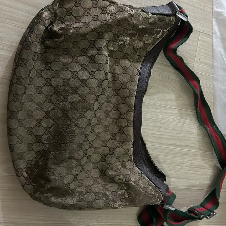[BUNJANG] Gucci Crossbody Bag (For Parts) / 구찌 부품용으로