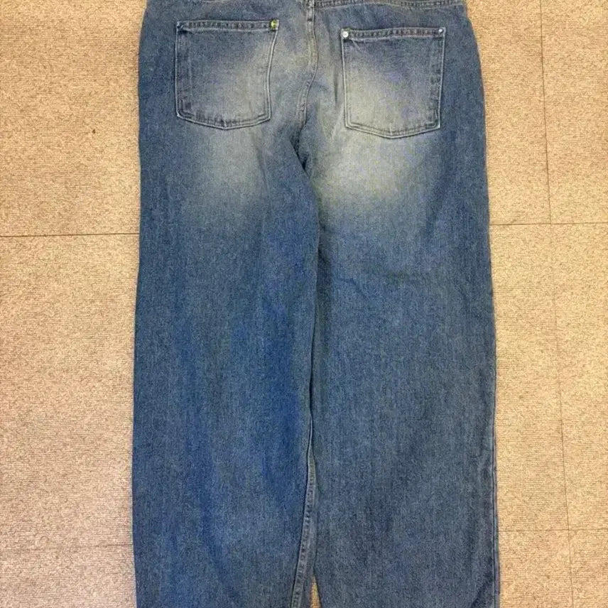 [BUNJANG] Wecanders Studded Denim Wide Pants XL / 위캔더스 스터드 데님 와이드 팬츠