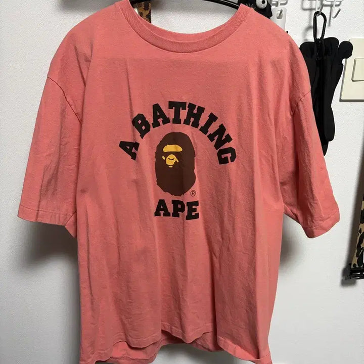 [BUNJANG] BAPE College Logo Short Sleeve T-shirt / [2XL] 베이프 컬리지 로고 반팔 핑크