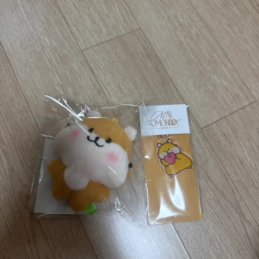 [SOLD OUT] 프로미스나인 인형 송토리 + 키링