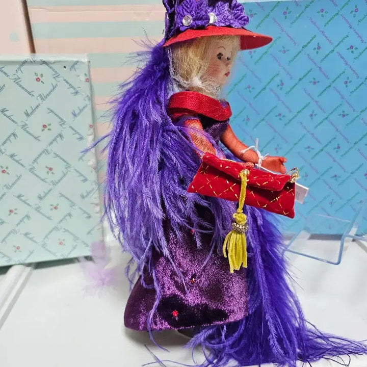 [BUNJANG] Madame Alexander Red Hat Sophisticate Doll / 마담 알렉산더 인형 레드햇 소피스티케이트