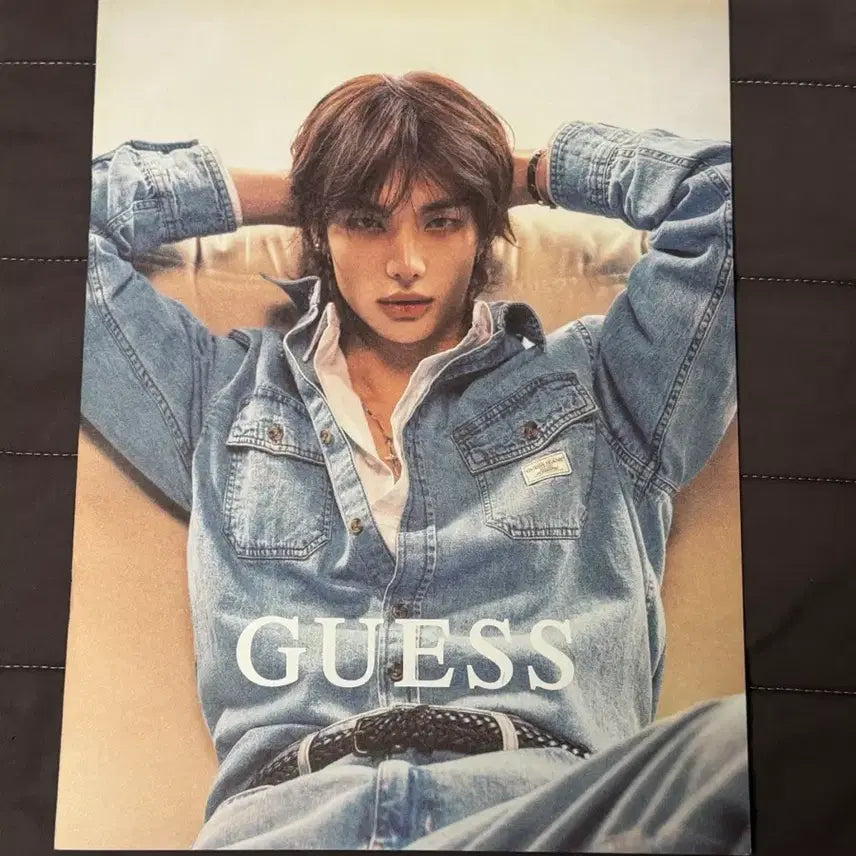 [SOLD OUT] 성수 게스 팝업 현진 매거진