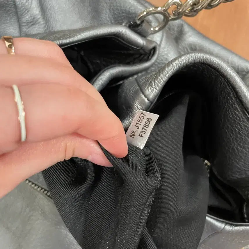 [BUNJANG] Coach Silver Chain Shoulder Bag / 코치 실버 체인 숄더백 가방