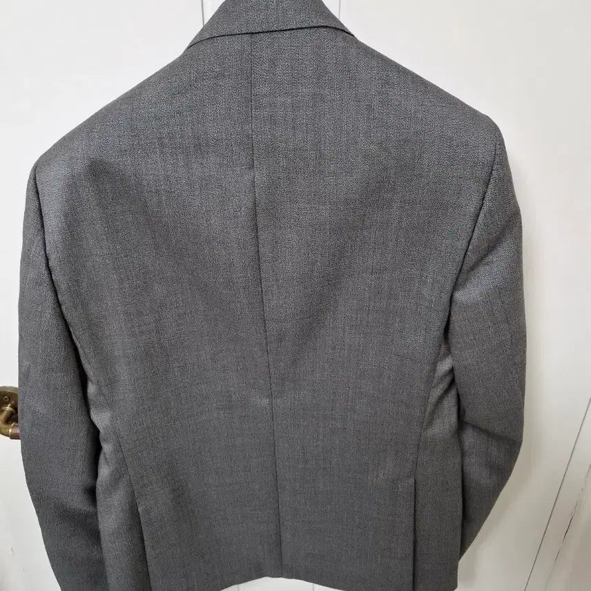 [SOLD OUT] (삭제임박)정가440만원 듀퐁 수입모헤어 100% 여름 정장수트(새상품)