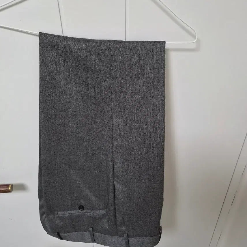 [SOLD OUT] (삭제임박)정가440만원 듀퐁 수입모헤어 100% 여름 정장수트(새상품)