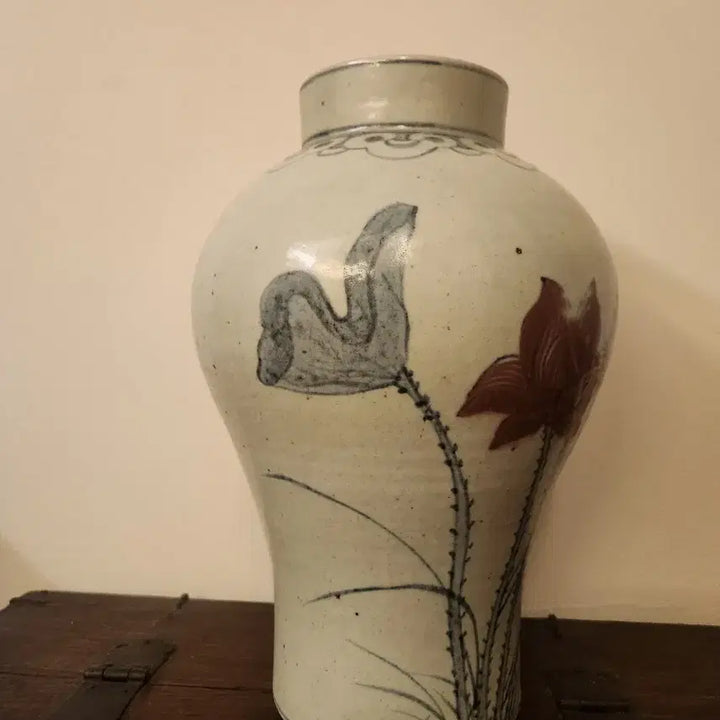 [SOLD OUT] 고아한 기품의 청화동화연화문백자 매병
