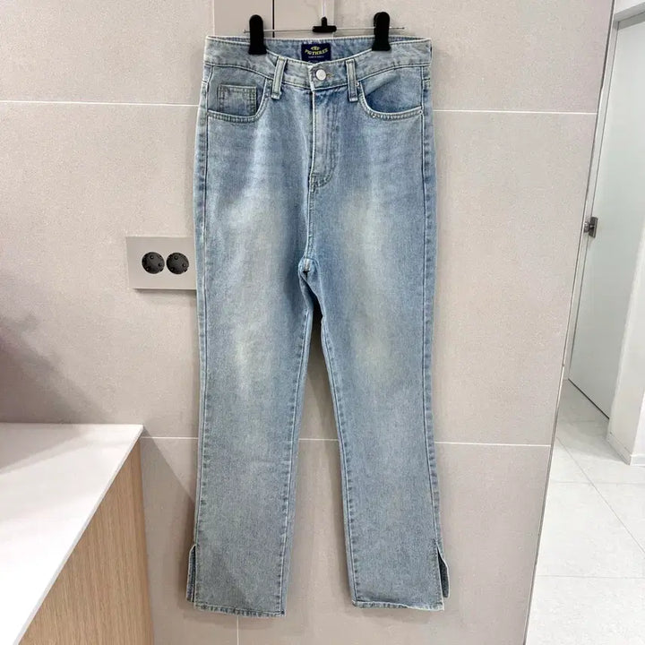 [BUNJANG] Light Wash Slit Bootcut Denim Jeans / 연청 슬릿 부츠컷 데님