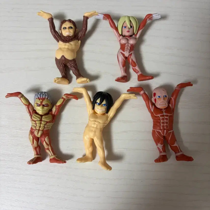 [SOLD OUT] 진격의 거인 피규어 세트