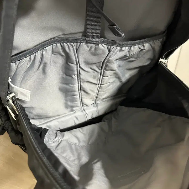 [SOLD OUT] 노스페이스 핫샷 백팩 블랙