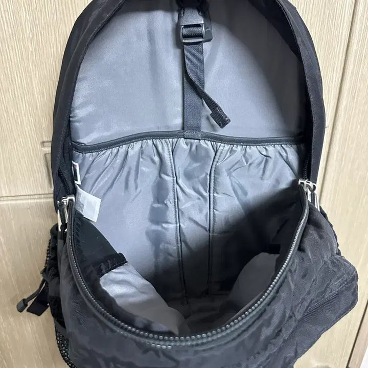 [SOLD OUT] 노스페이스 핫샷 백팩 블랙