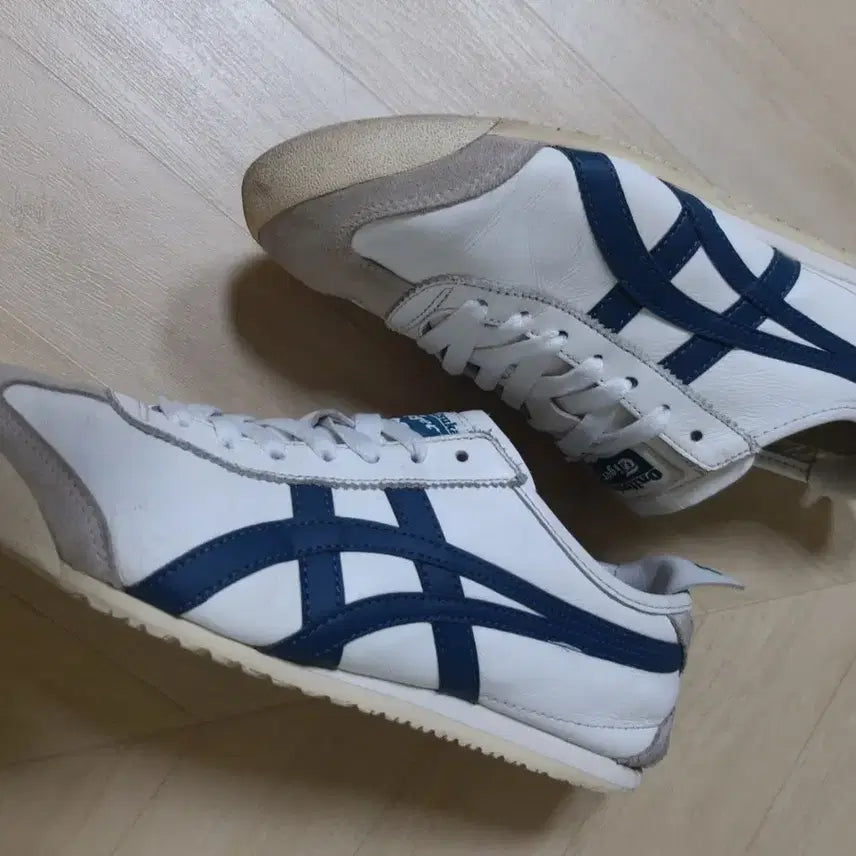 [SOLD OUT] ONITSUKA TIGER  S급 멕시코 66 흰/남 260mm