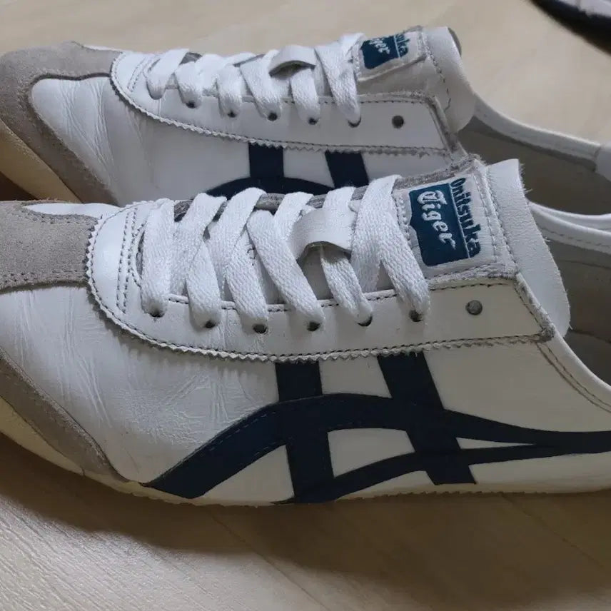[SOLD OUT] ONITSUKA TIGER  S급 멕시코 66 흰/남 260mm