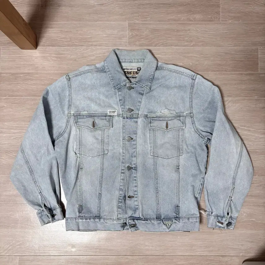 [SOLD OUT] Guess 게스 연청 데님 자켓