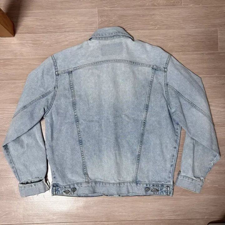 [SOLD OUT] Guess 게스 연청 데님 자켓