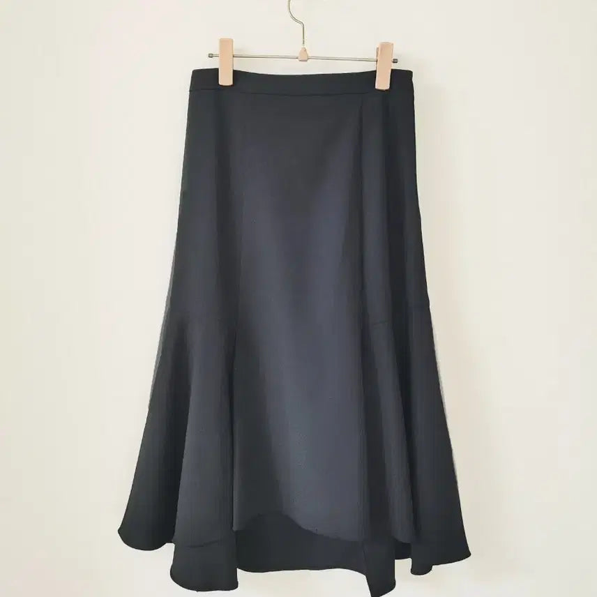 [BUNJANG] ZOOM Skirt Black A-Line Front Slit / zoom 주크 스커트