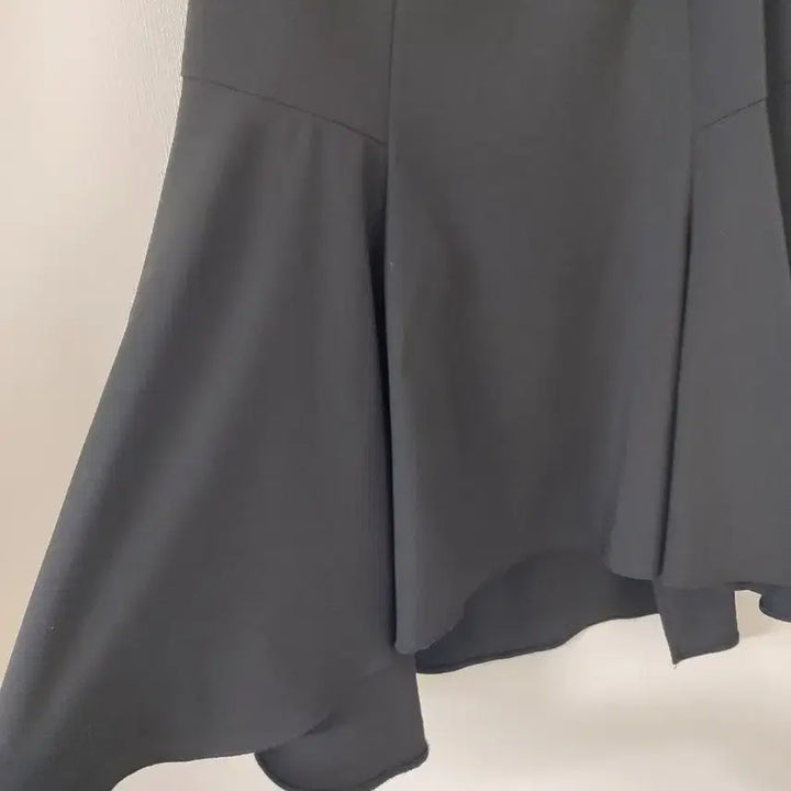 [BUNJANG] ZOOM Skirt Black A-Line Front Slit / zoom 주크 스커트