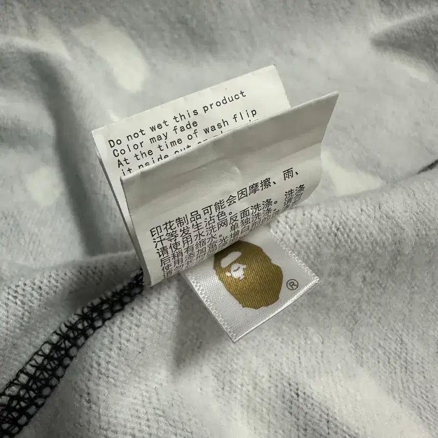 [SOLD OUT] 베이프 샤크 후드집업 카모 L