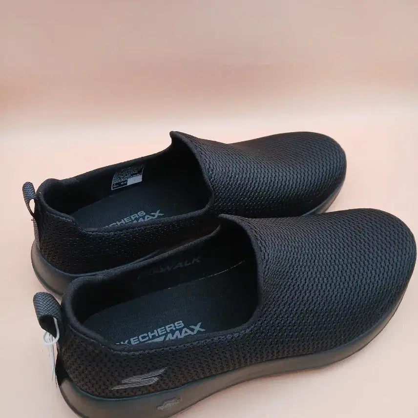 [BUNJANG] Skechers Go Walk Max Slip-on Sneakers - Black / 남성 스케쳐스 고워크 맥스 슬립온 스니커즈 블랙