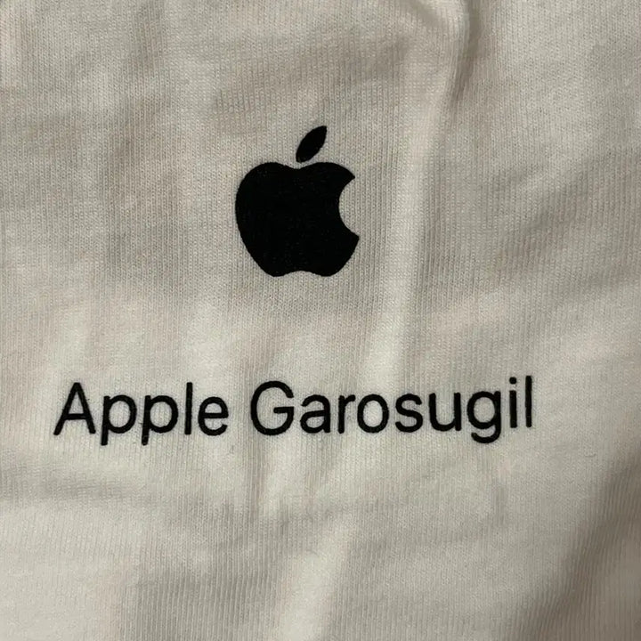 [BUNJANG] Apple Garosugil Store Opening Commemorative T-shirt / 가로수길 애플스토어 오픈기념 티셔츠