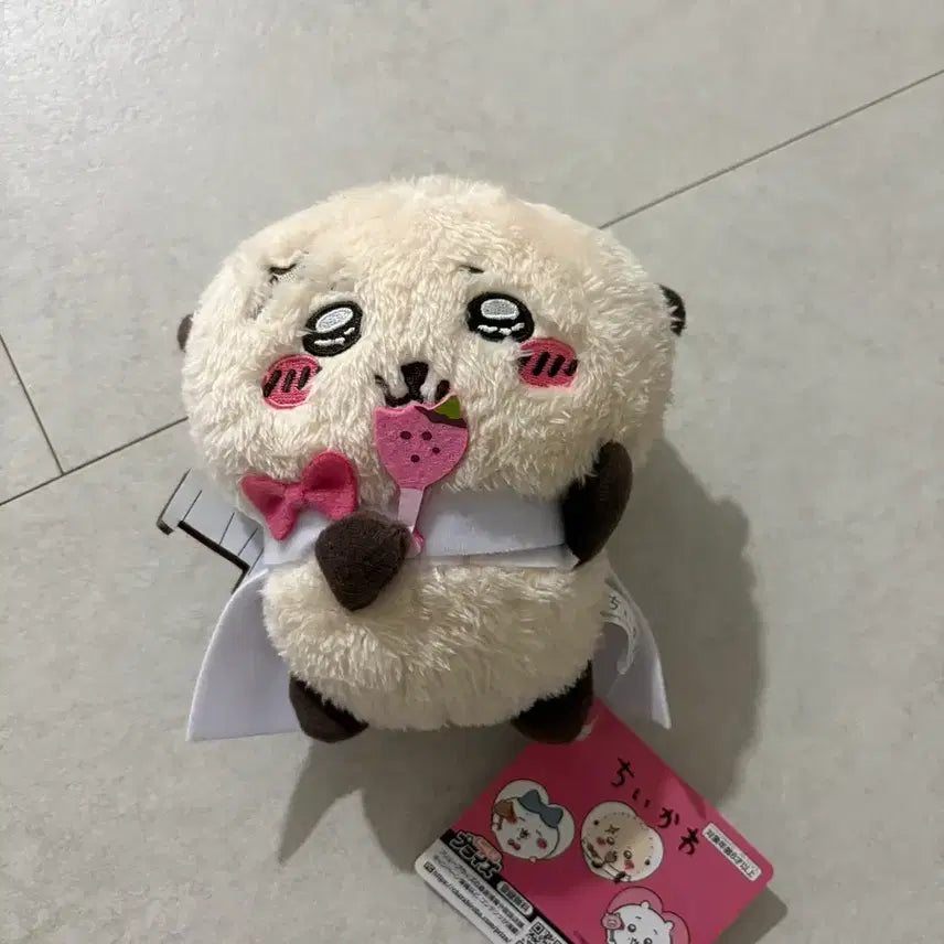 [BUNJANG] Chiikawa Racco Strawberry Plush Doll / 치이카와 랏코 딸기 인형 누이구루미 먼작귀
