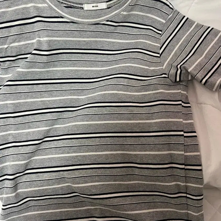 [BUNJANG] Monerf Striped Short Sleeve T-shirt / 모너프 스트라이프 반팔 티셔츠